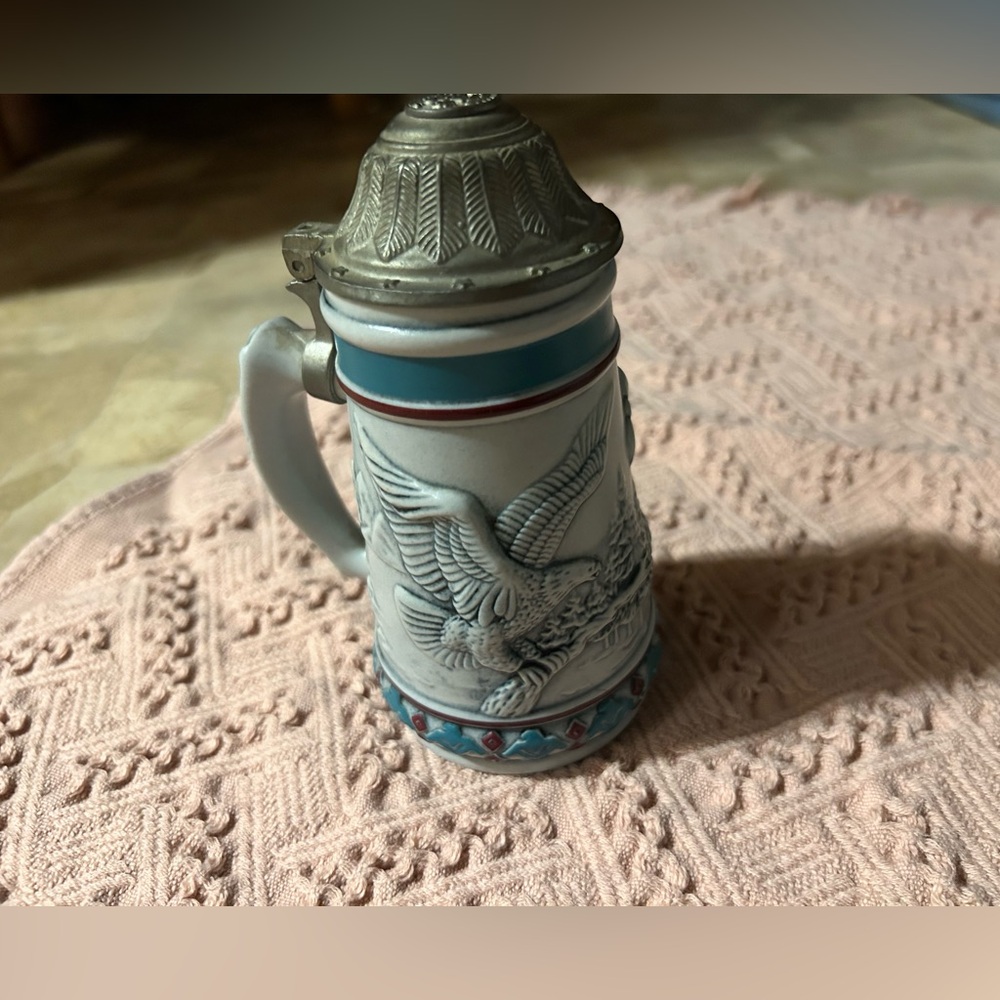 Vintage Avon 1990 Endangered Species American Bald Eagle Lidded Beer Stein